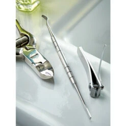 Brand new 🤩 Vermont Country Store Ingrown Toenail Lifter ✨